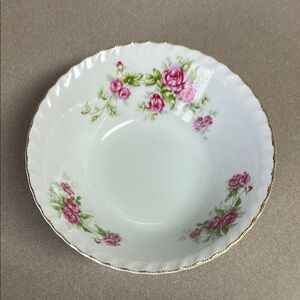 Elegant Tono China bowl with pink flowers and gold rim